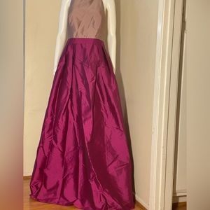 ADRIANA P EVENING GOWN Sz: 8